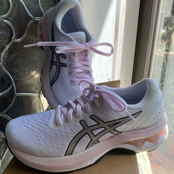 🆕 NIB ASICS Kayano 27 Women’s Size 5 ✨ - Picture 6 of 9